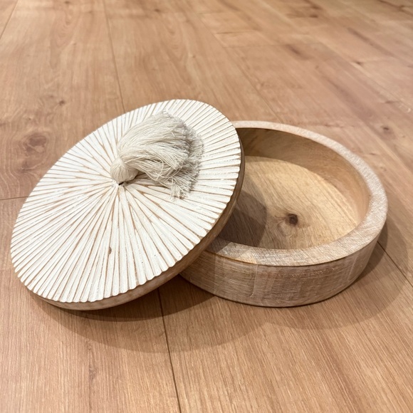 Other - Round White Decorative Box with Tassel
